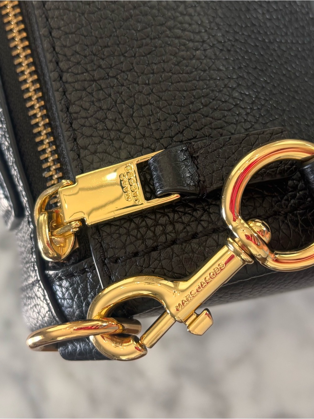 Marc Jacobs Black Pebbled Leather The Duffle Bag Crossbody - Picture 6 of 8